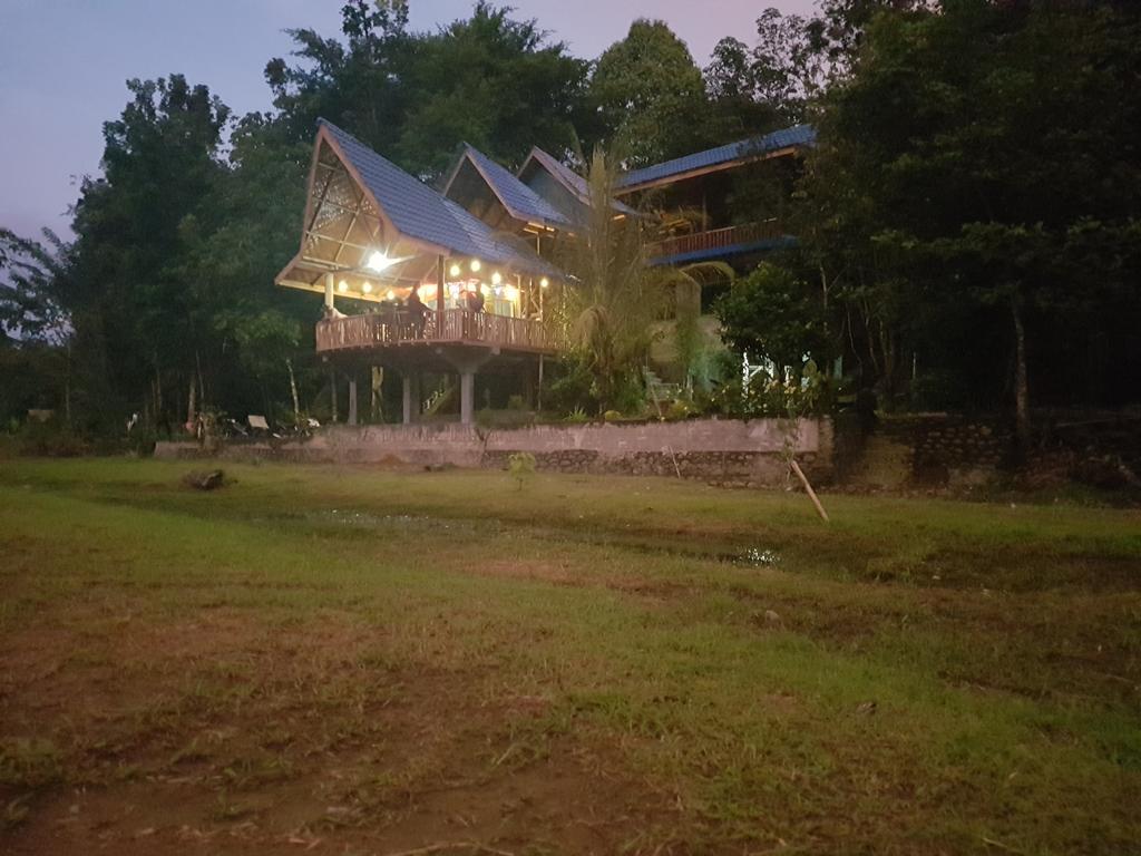 Batu Kapal Guest House & Jungle Trekking Букит-Лаванг Экстерьер фото
